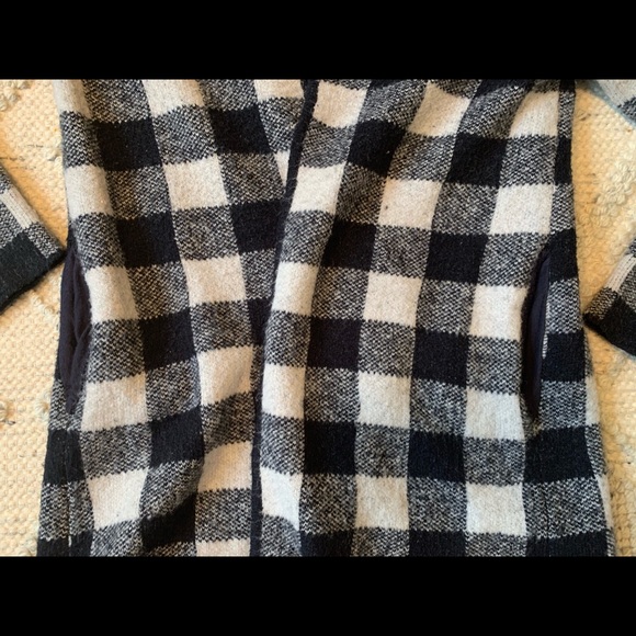 Checkered Ultra-soft Navy/Cream Sweater - Picture 7 of 8